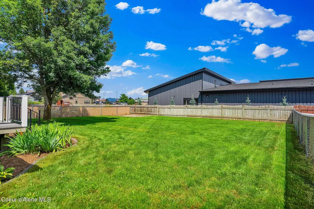 8868 N Davis Circle Hayden ID 83835