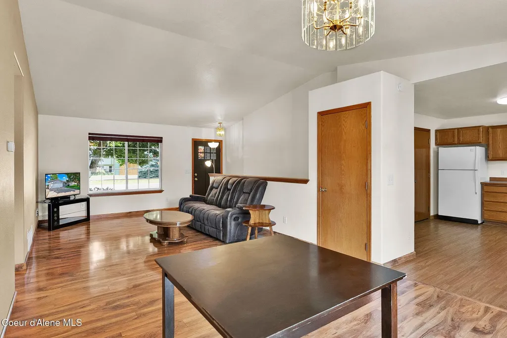 8868 N Davis Circle Hayden ID 83835