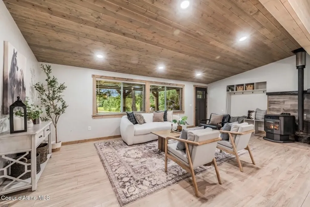 477 Holley Glen Road Priest River ID 83856