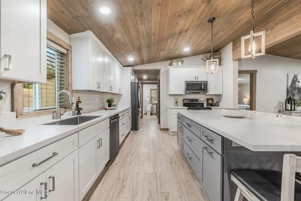 477 Holley Glen Road Priest River ID 83856