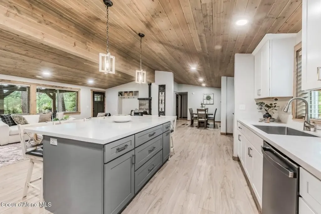 477 Holley Glen Road Priest River ID 83856