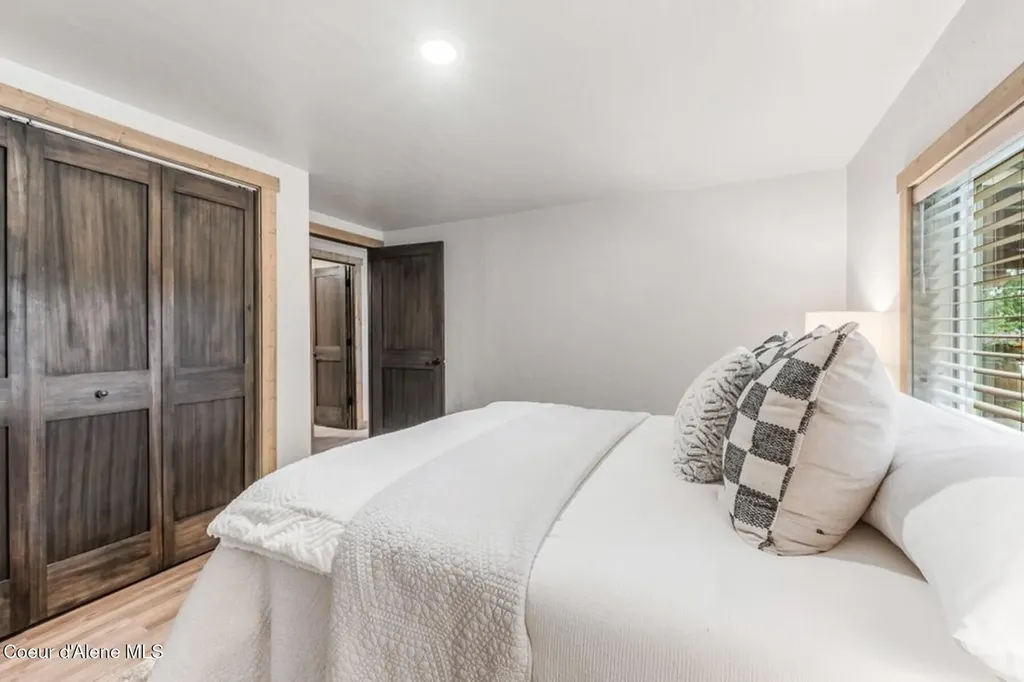 477 Holley Glen Road Priest River ID 83856