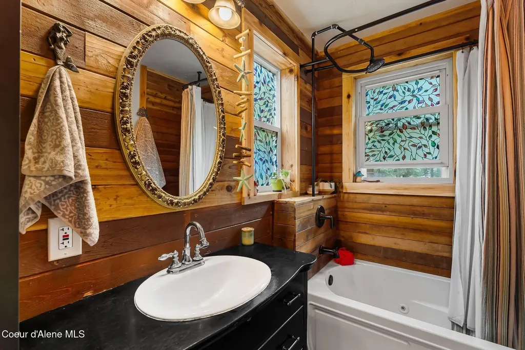 840 Artisan Way Sandpoint ID 83864