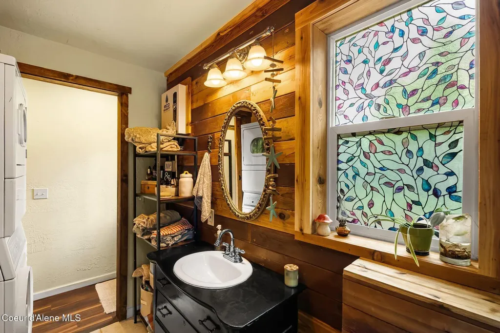 840 Artisan Way Sandpoint ID 83864