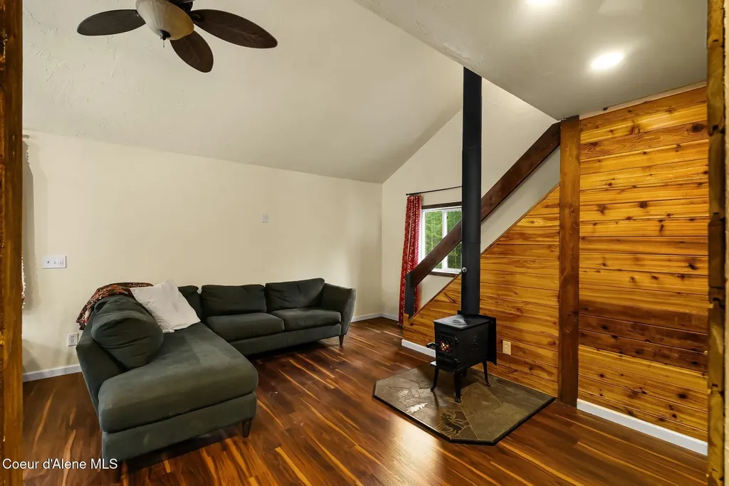 840 Artisan Way Sandpoint ID 83864