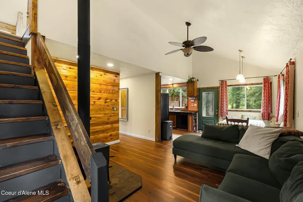 840 Artisan Way Sandpoint ID 83864