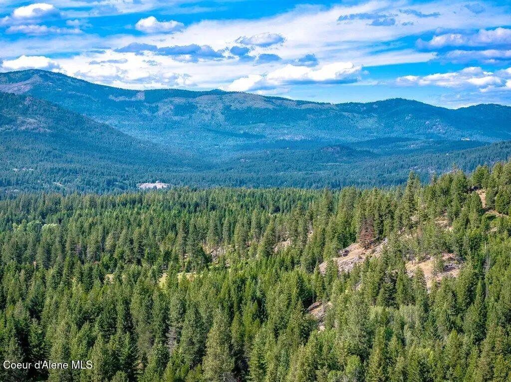 149 Idyllwild Road Sagle ID 83860