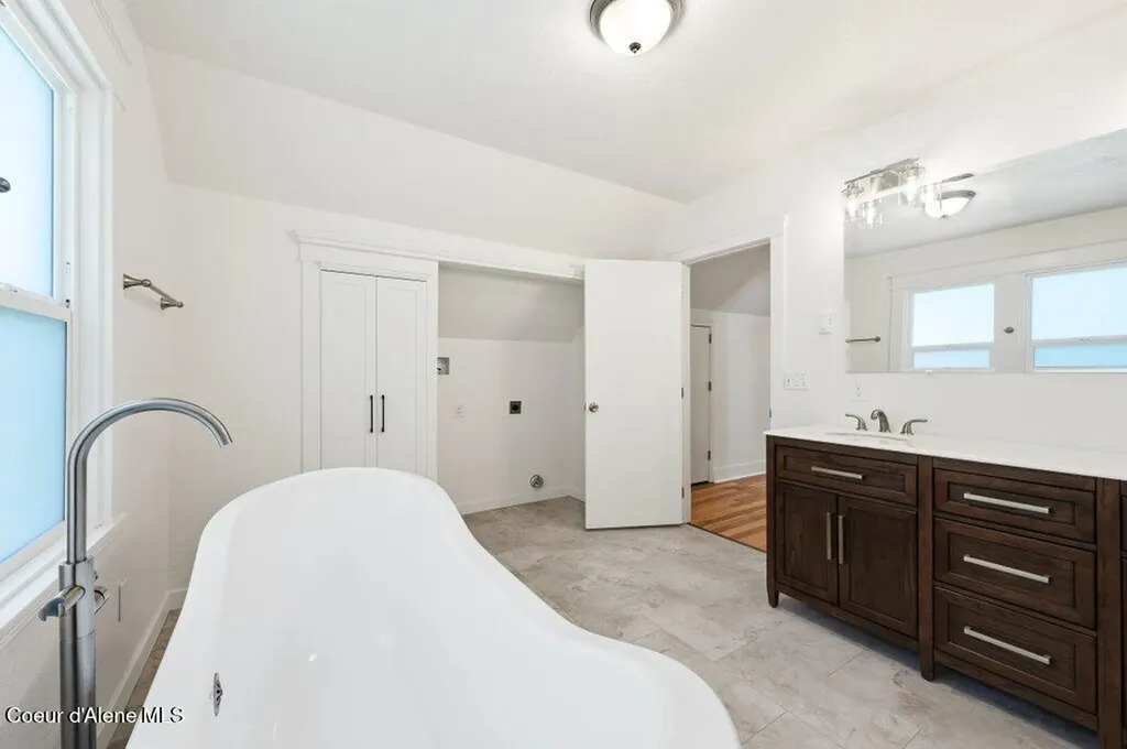 420 S Main Street Kellogg ID 83837