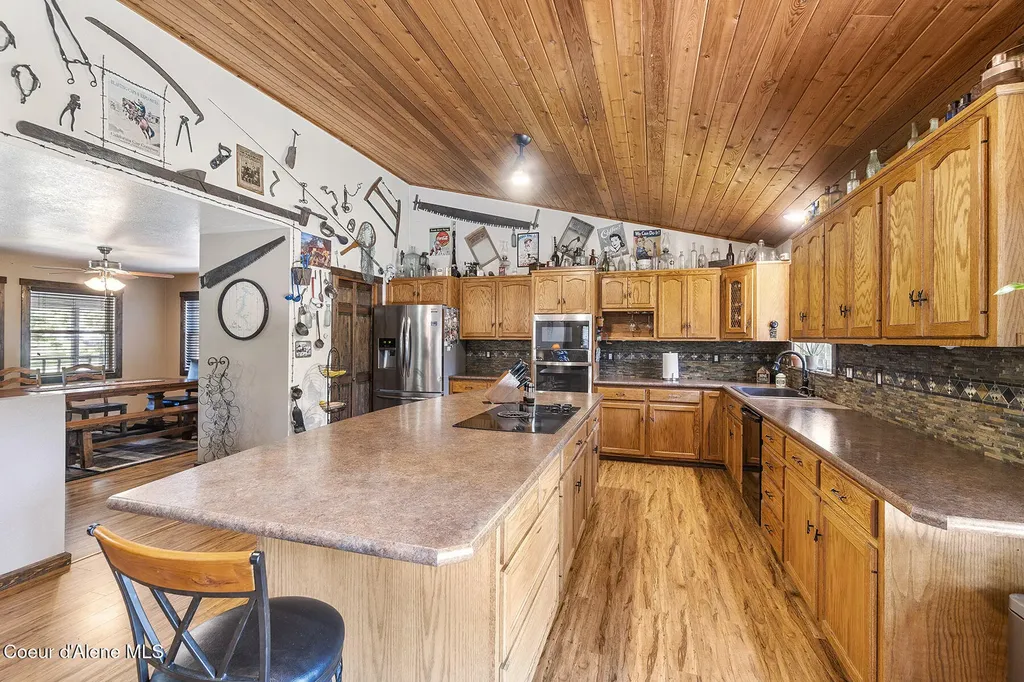 4684 E Wildlife Trail Hayden ID 83835