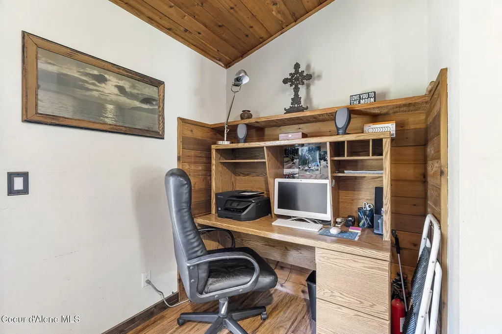 4684 E Wildlife Trail Hayden ID 83835