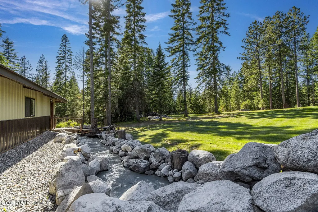 4684 E Wildlife Trail Hayden ID 83835