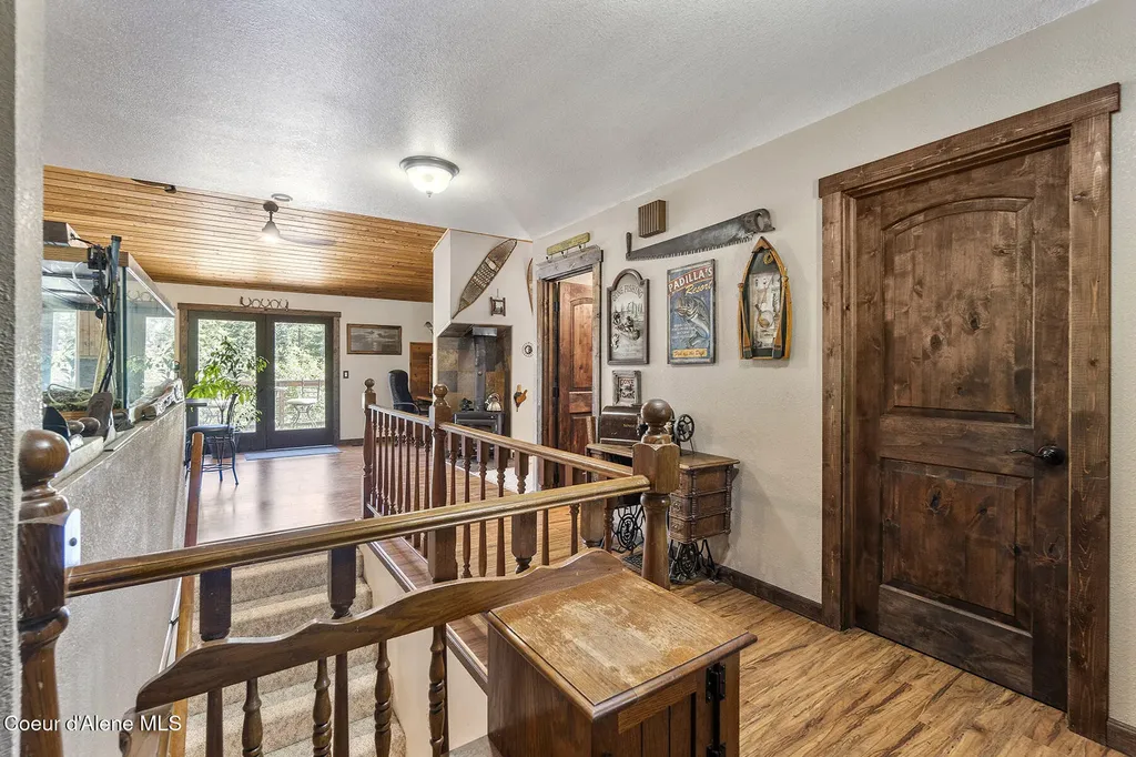 4684 E Wildlife Trail Hayden ID 83835