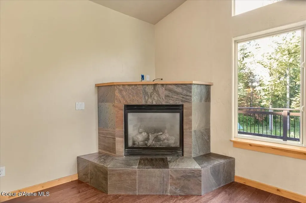 17727 S Bull Run Road Cataldo ID 83810