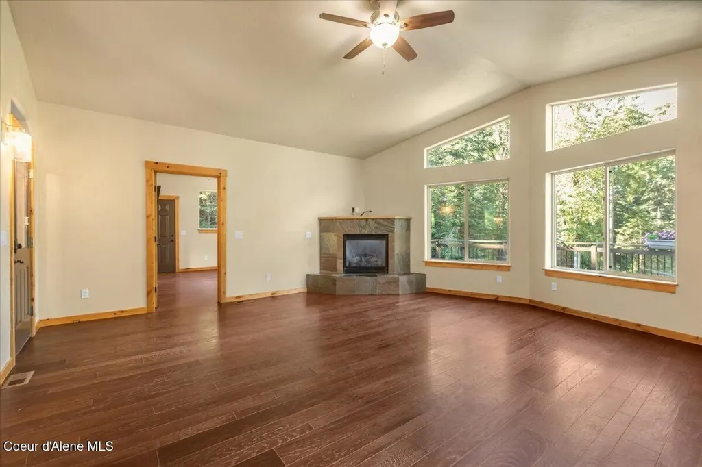 17727 S Bull Run Road Cataldo ID 83810