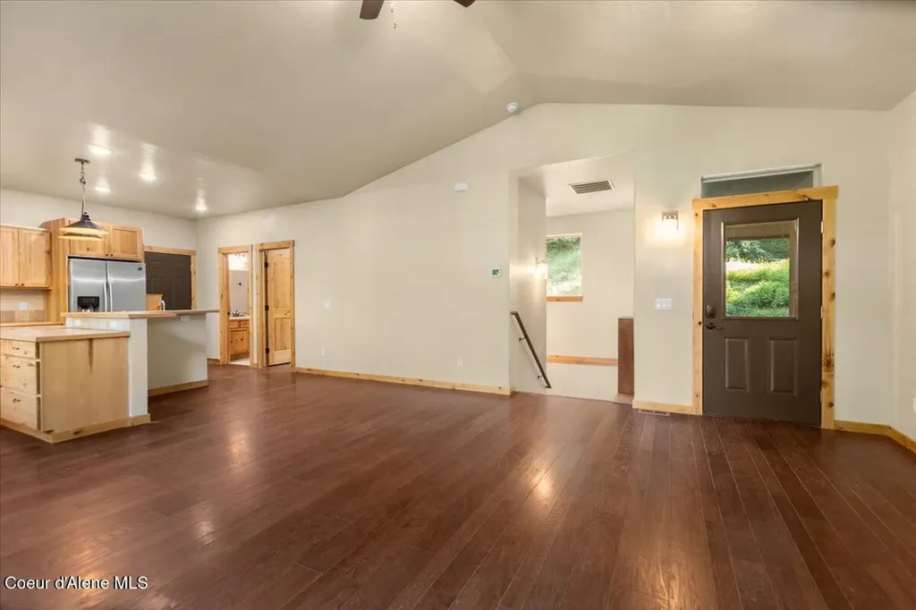 17727 S Bull Run Road Cataldo ID 83810