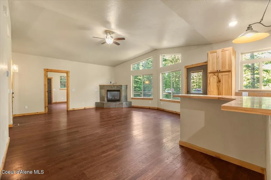 17727 S Bull Run Road Cataldo ID 83810