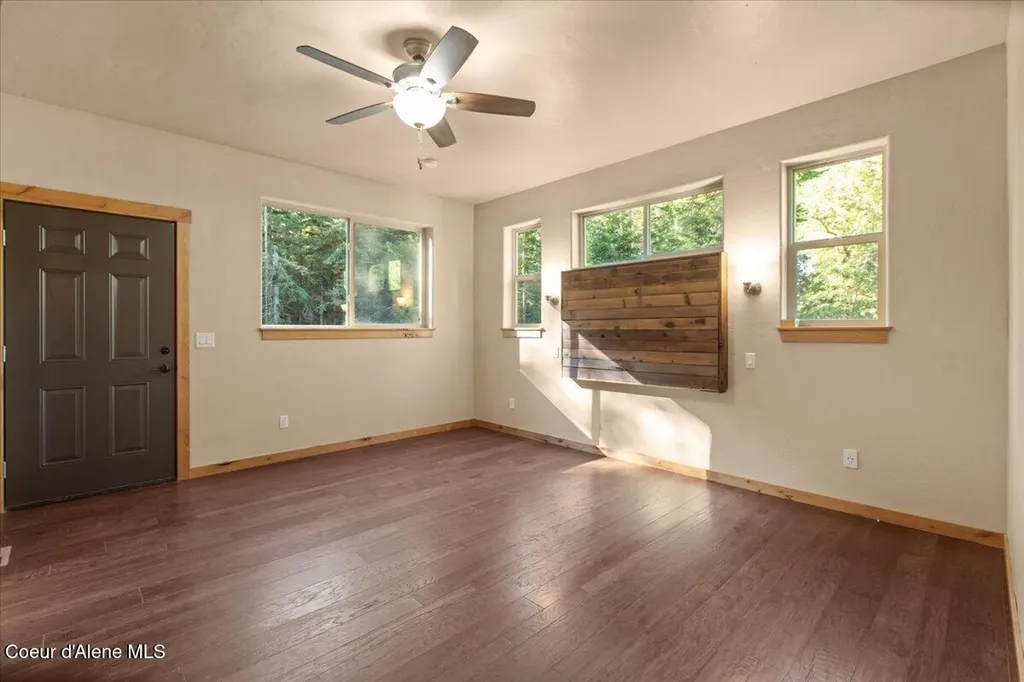 17727 S Bull Run Road Cataldo ID 83810