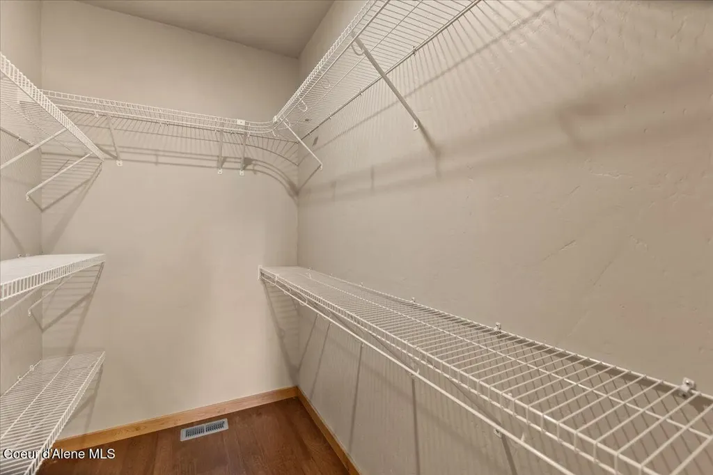 17727 S Bull Run Road Cataldo ID 83810