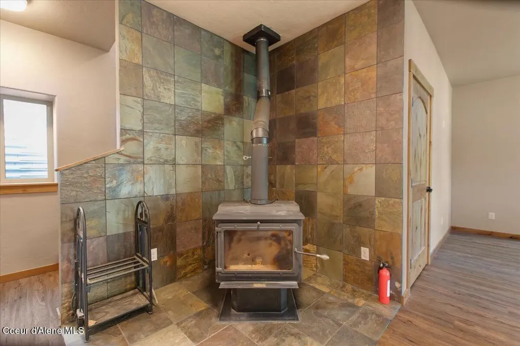 17727 S Bull Run Road Cataldo ID 83810