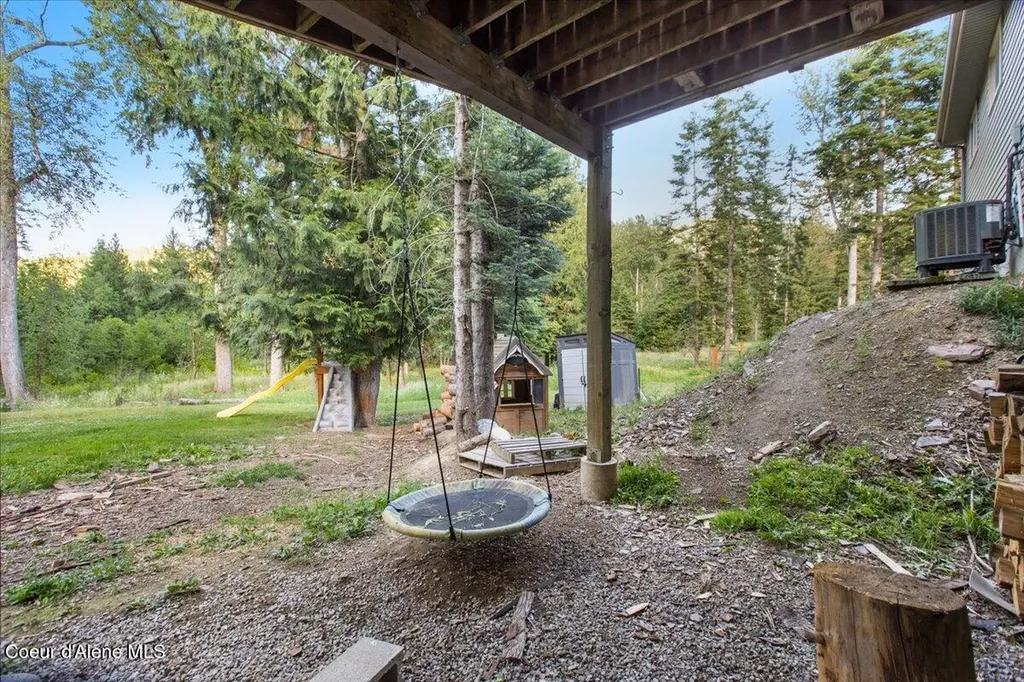 17727 S Bull Run Road Cataldo ID 83810