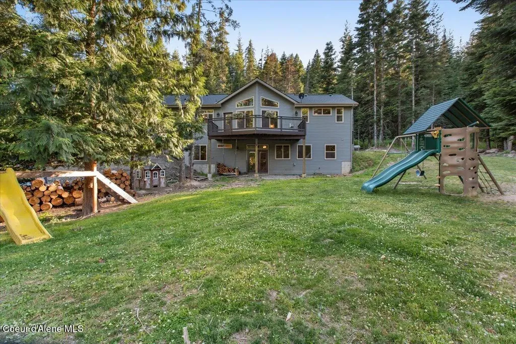 17727 S Bull Run Road Cataldo ID 83810
