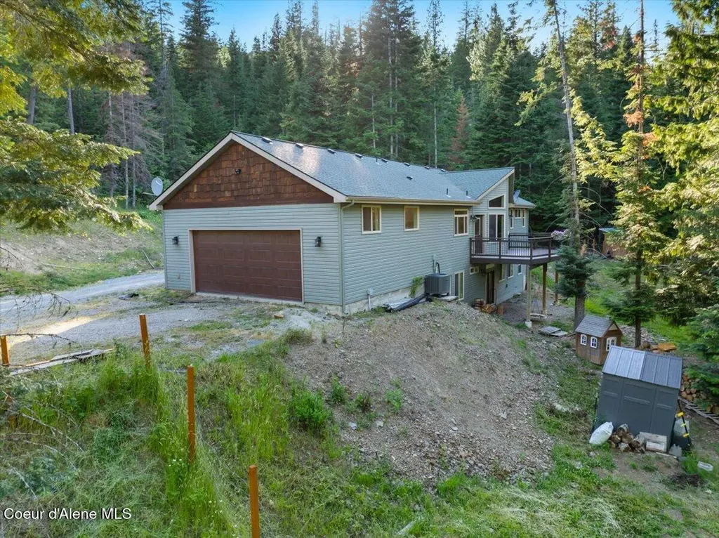 17727 S Bull Run Road Cataldo ID 83810