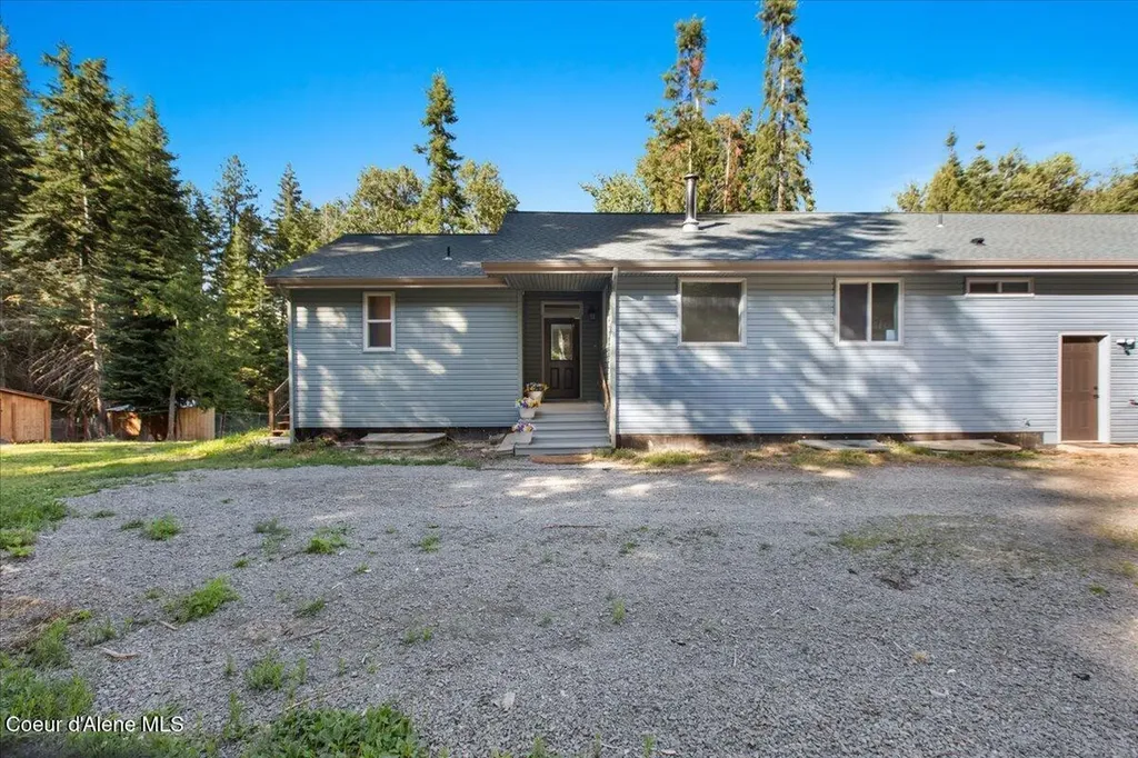 17727 S Bull Run Road Cataldo ID 83810