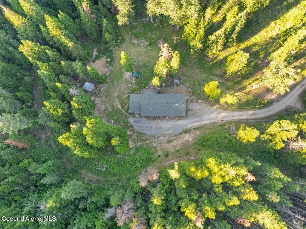 17727 S Bull Run Road Cataldo ID 83810