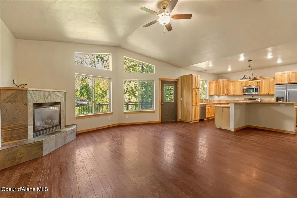 17727 S Bull Run Road Cataldo ID 83810