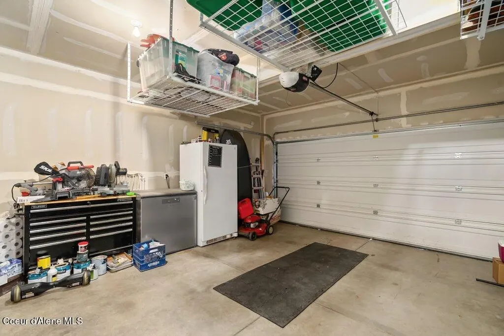 3050 E Thrush Drive Post Falls ID 83854