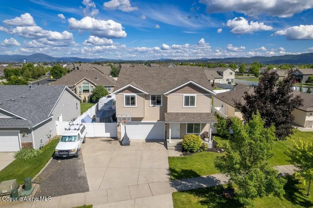 3050 E Thrush Drive Post Falls ID 83854