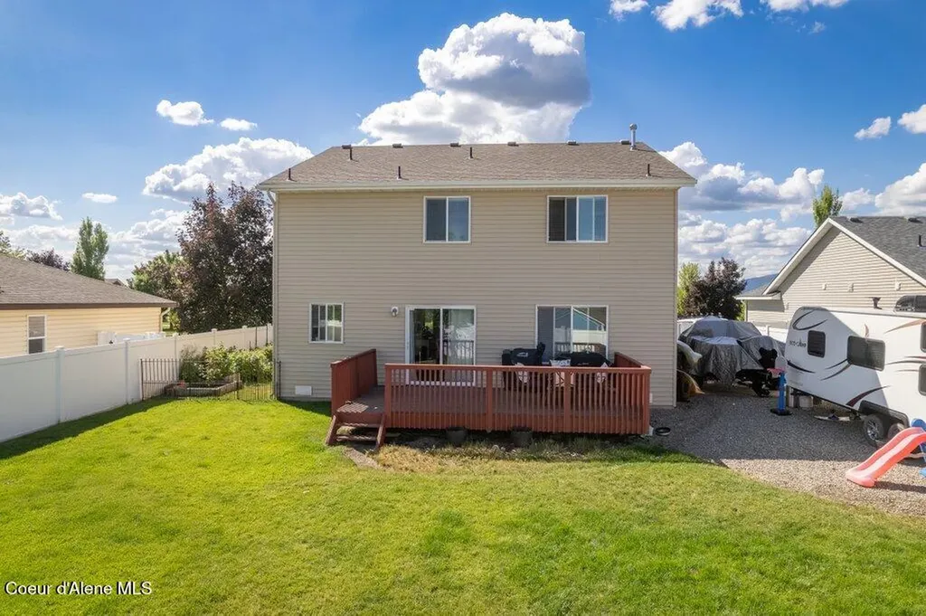 3050 E Thrush Drive Post Falls ID 83854