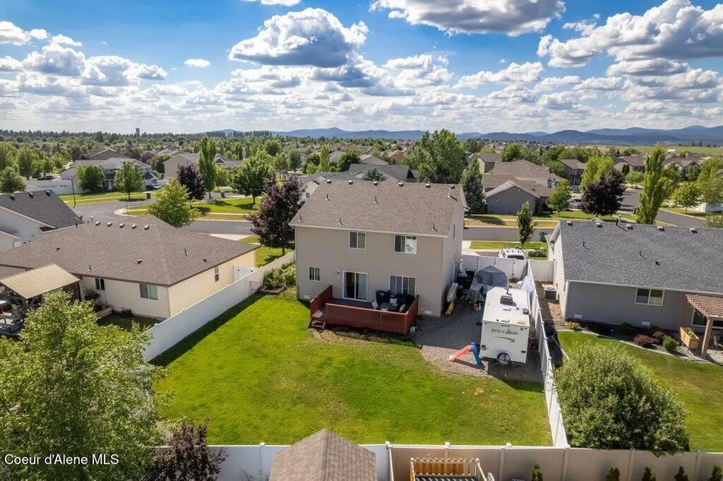 3050 E Thrush Drive Post Falls ID 83854