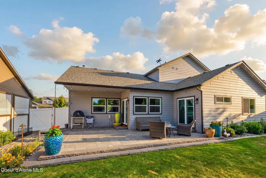 1658 W Boyles Avenue Hayden ID 83835