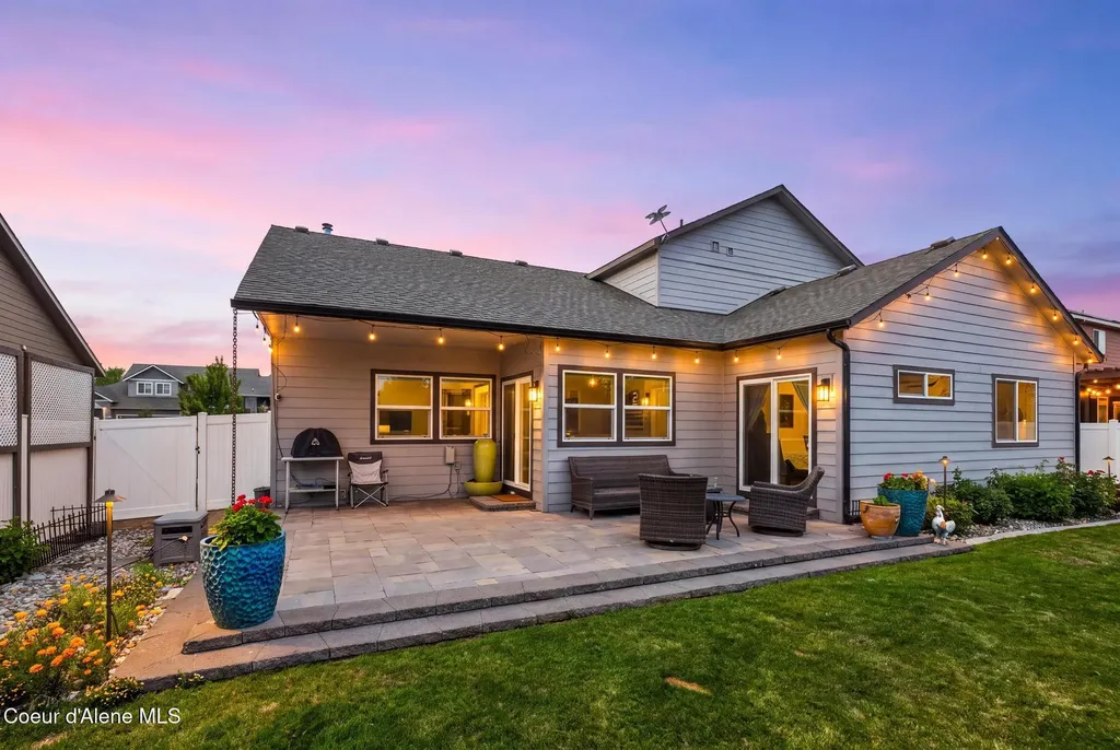 1658 W Boyles Avenue Hayden ID 83835
