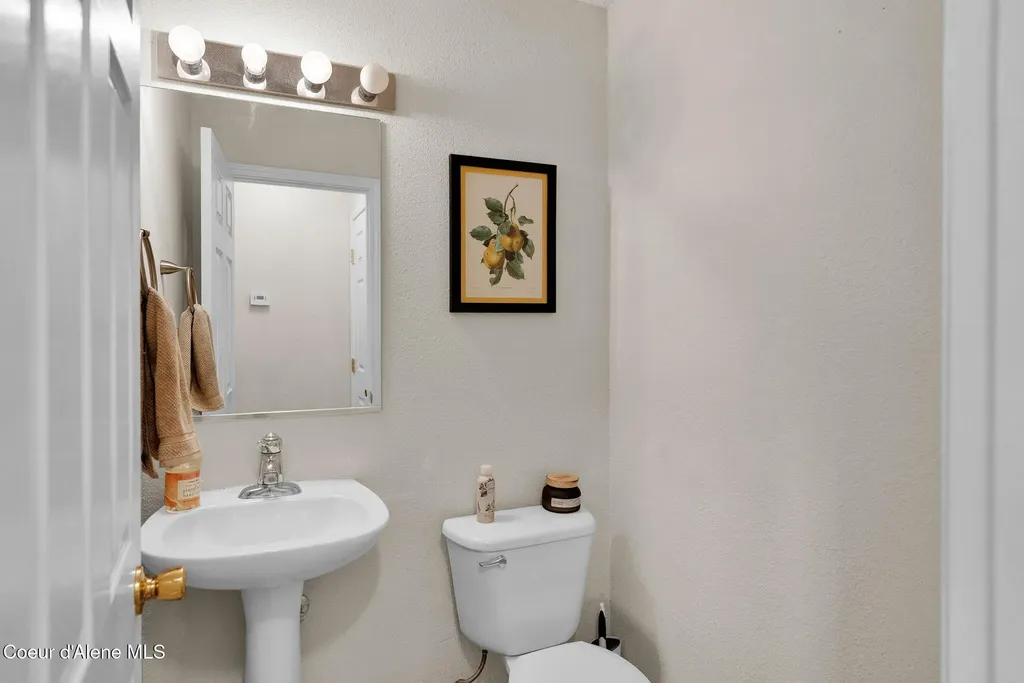 1317 N Forsythia Circle Post Falls ID 83854