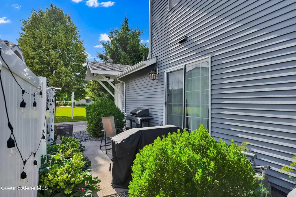 1317 N Forsythia Circle Post Falls ID 83854
