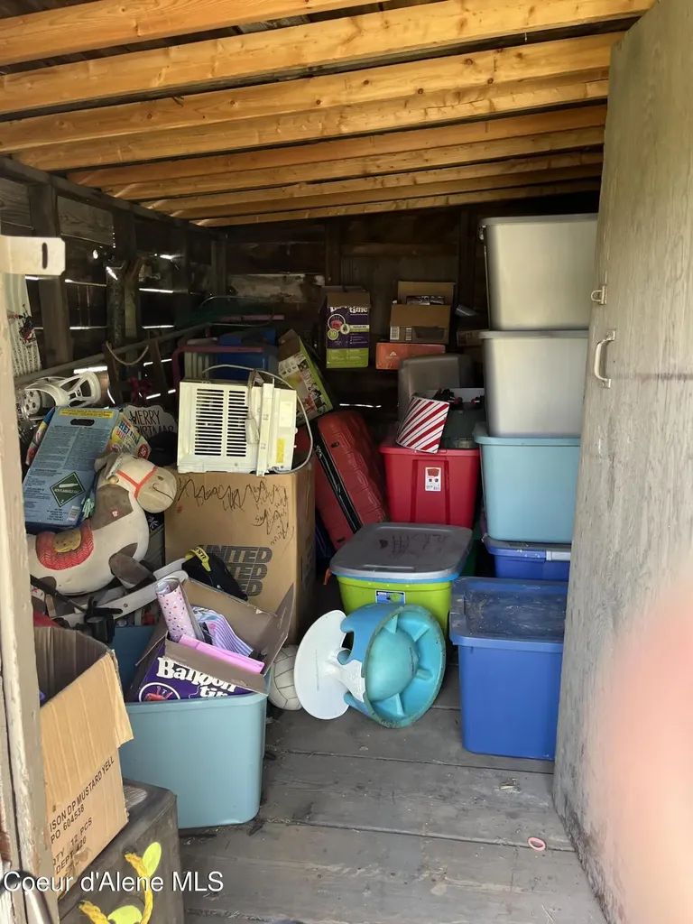112 E 1st Avenue Smelterville ID 83868