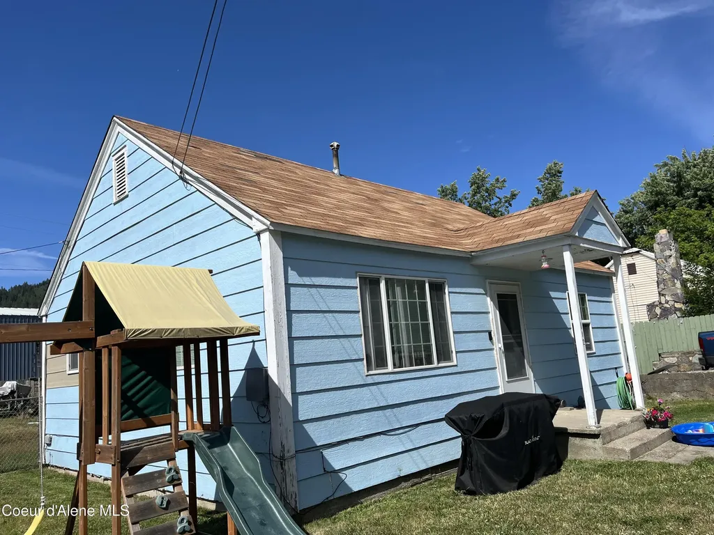112 E 1st Avenue Smelterville ID 83868