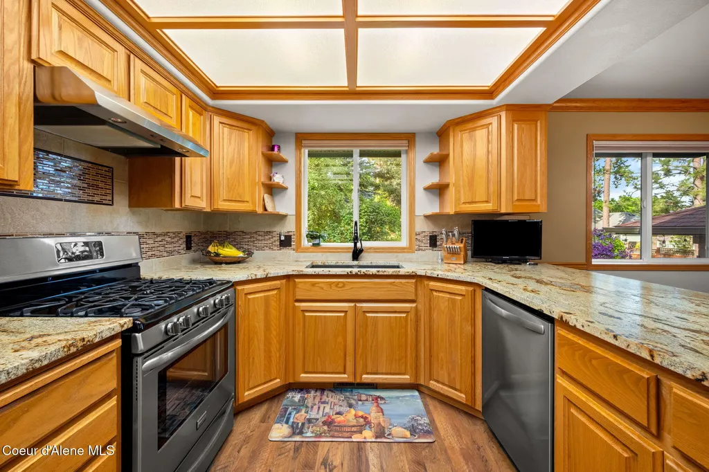 5231 E River Place Post Falls ID 83854