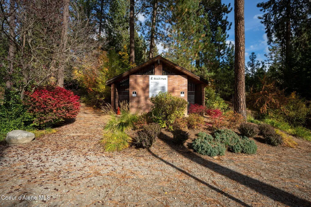 5231 E River Place Post Falls ID 83854