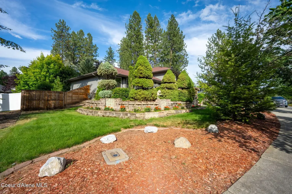 5231 E River Place Post Falls ID 83854