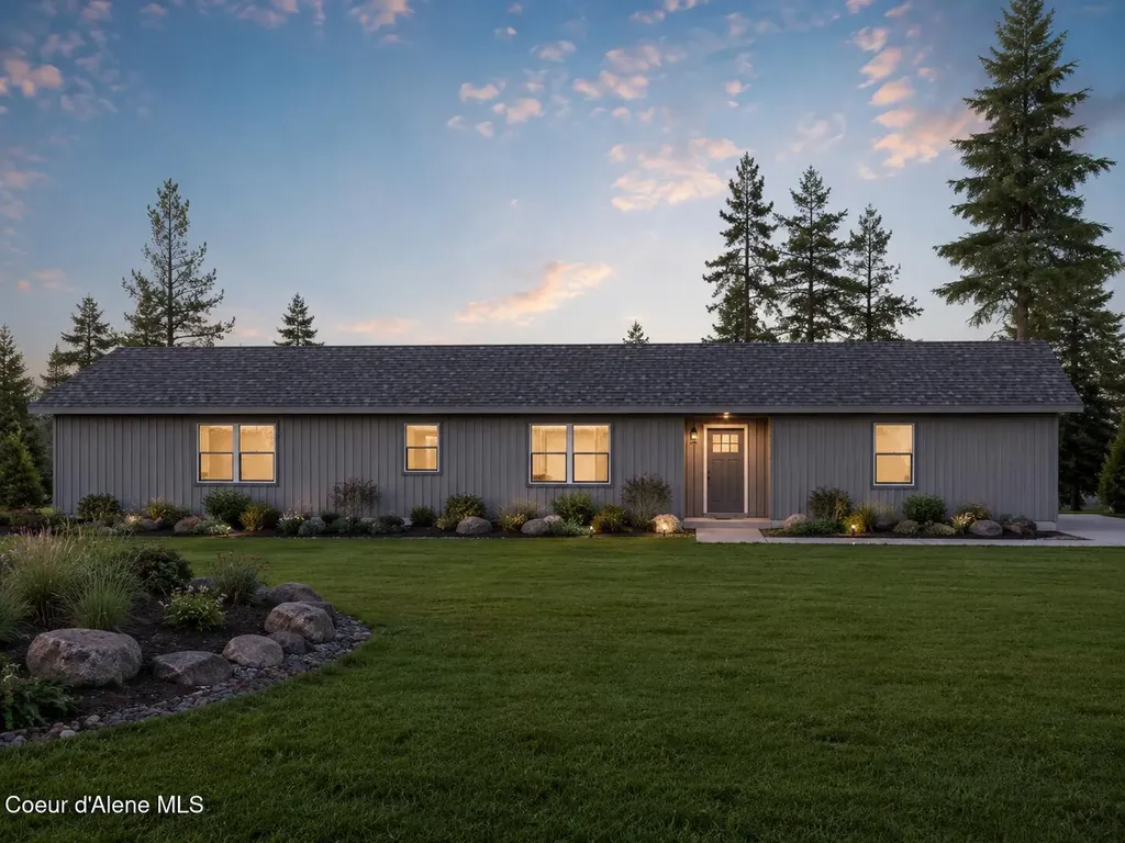 195 Davis Road Sagle ID 83860