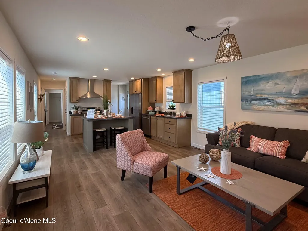 195 Davis Road Sagle ID 83860