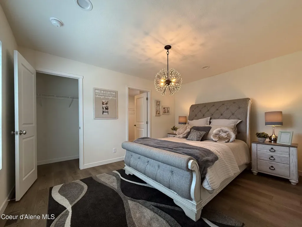 195 Davis Road Sagle ID 83860