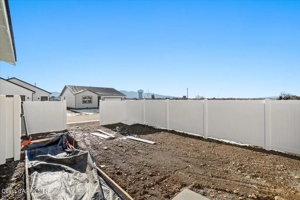 5396 E Antares Lane Post Falls ID 83854