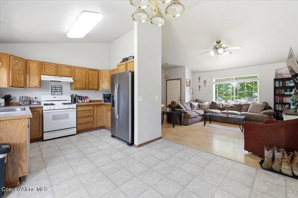 7443 W Macaw Lane Rathdrum ID 83858