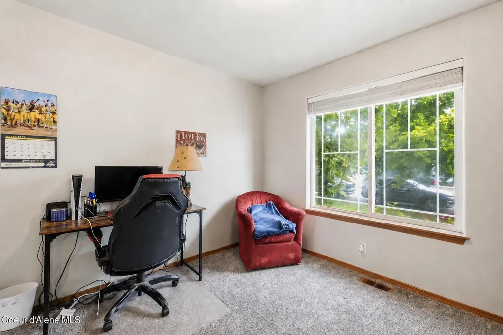 7443 W Macaw Lane Rathdrum ID 83858