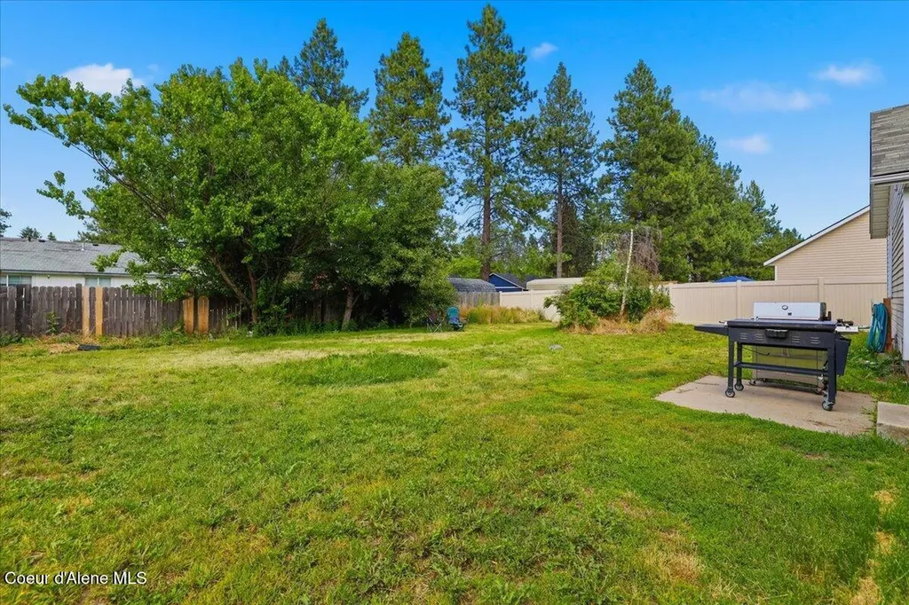 7443 W Macaw Lane Rathdrum ID 83858