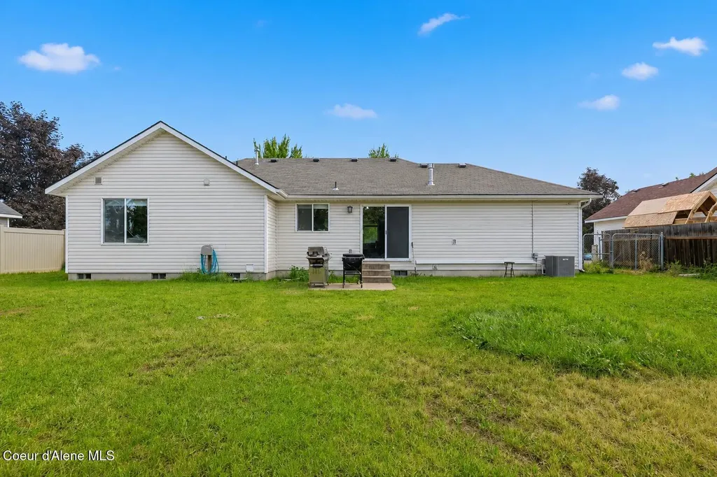7443 W Macaw Lane Rathdrum ID 83858